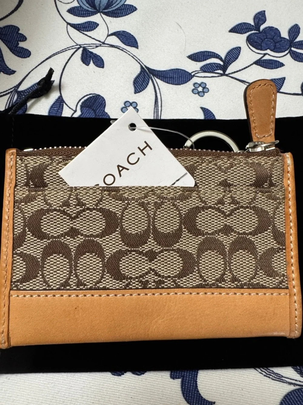Coach Brown Signature Canvas Card Case with Tan Leather Trim and Key Ring NWT - Picture 4 of 10
